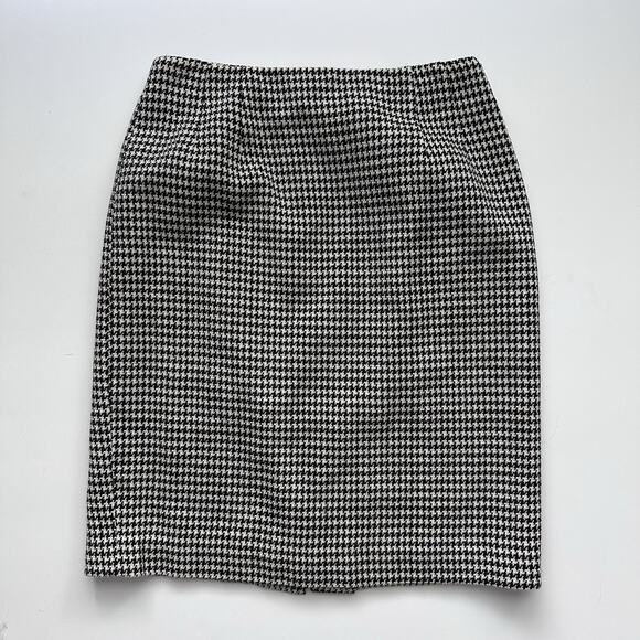 Vintage Talbots Pencil Skirt Petite Size 8 Black White Houndstooth Wool Blend - Picture 1 of 10